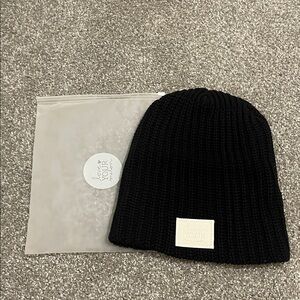 Love Your Melon Classic Black Knit Beanie